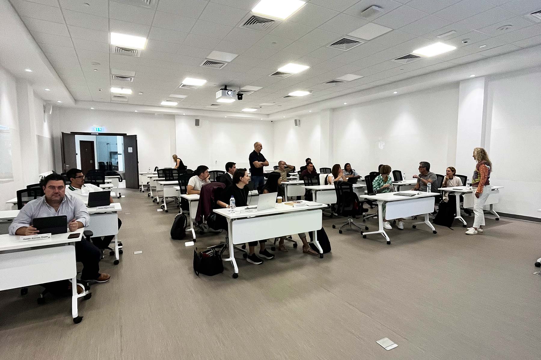 ESADE's Multinational MBA Explores Marketing Landscape in Dubai